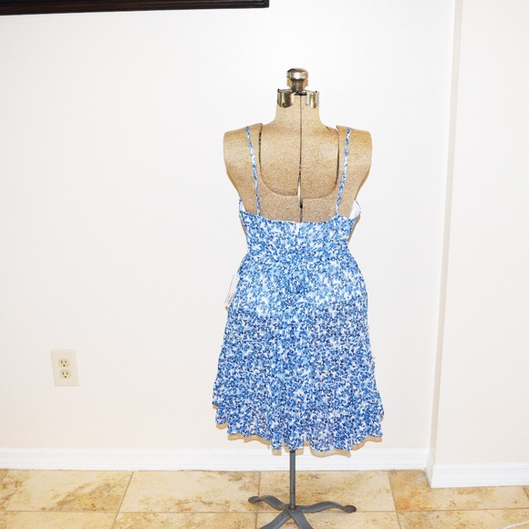 BEE DARLIN JUNIORS FLORAL PRINT SHORT MINI DRESS 11/12 - Picture 5 of 7